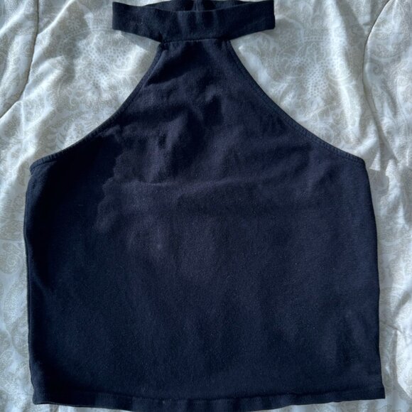 Fashion Nova - Black Cropped Halter Top - Picture 5 of 6